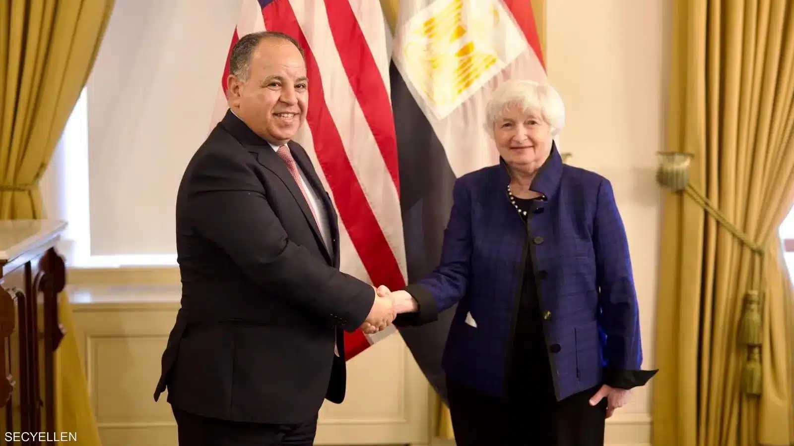 وزير المالية المصري خلال اللقاء